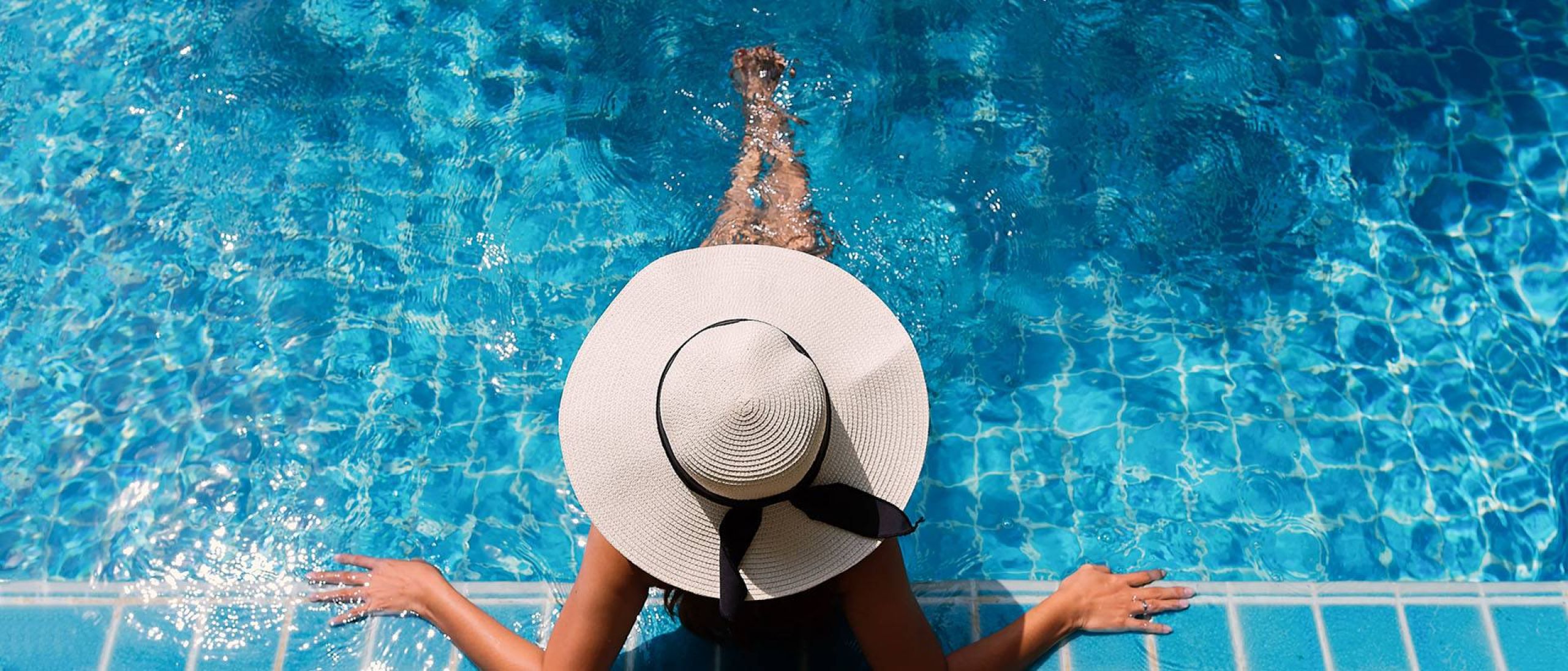 donna piscina hotel benessere