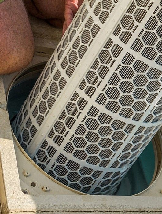 manutenzione filtri piscina interna