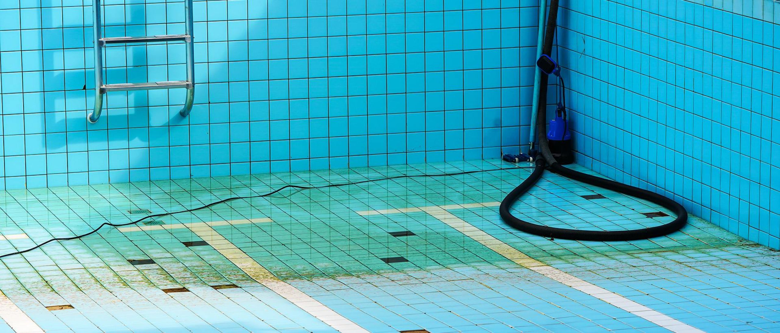 piscina fondo individuazione perdite