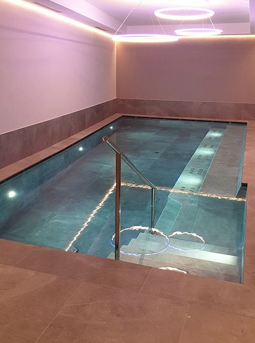 piscina interna skimmer