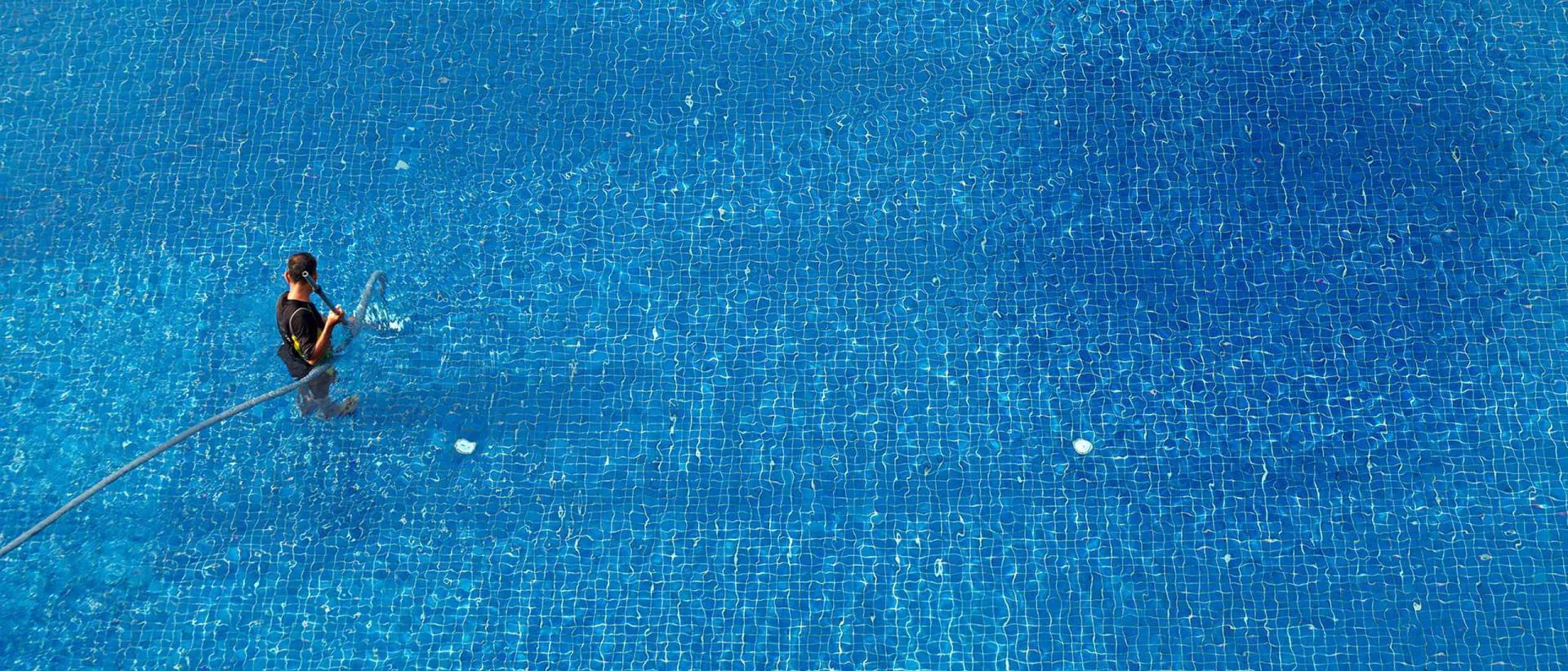 piscina pulizia apertura stagionale